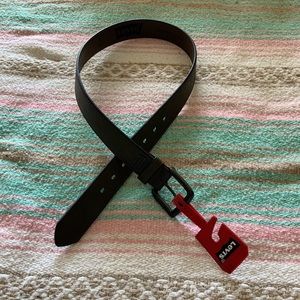 New Levi’s belt, Sz Small, (30-32), NWT, dark brown
